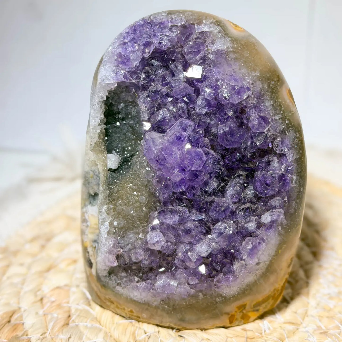amethystdruse-edelstein-mineralien-uruguay-lila-seelensteinchen-250896