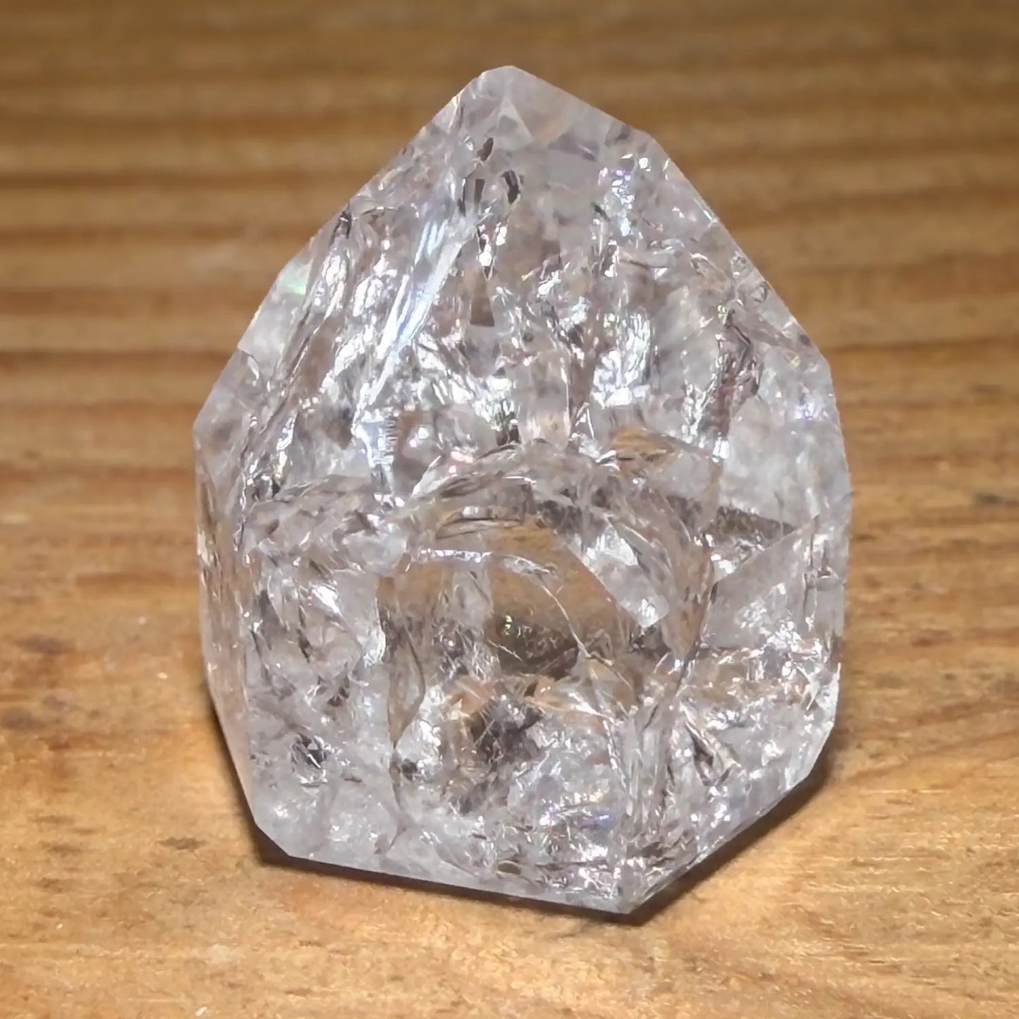bergkristall-edelstein-mineralien-spitze-brasilien-seelensteinchen-260626-7