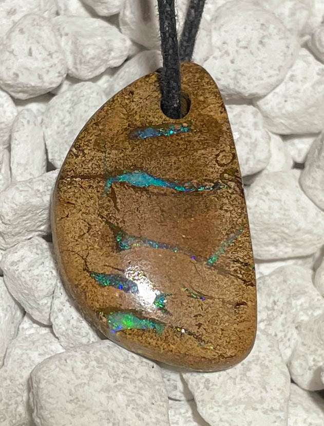 Australischer Boulder Opal Trommelstein Schmuck Ketten Anhänger - Edelstein A Qualität #6951