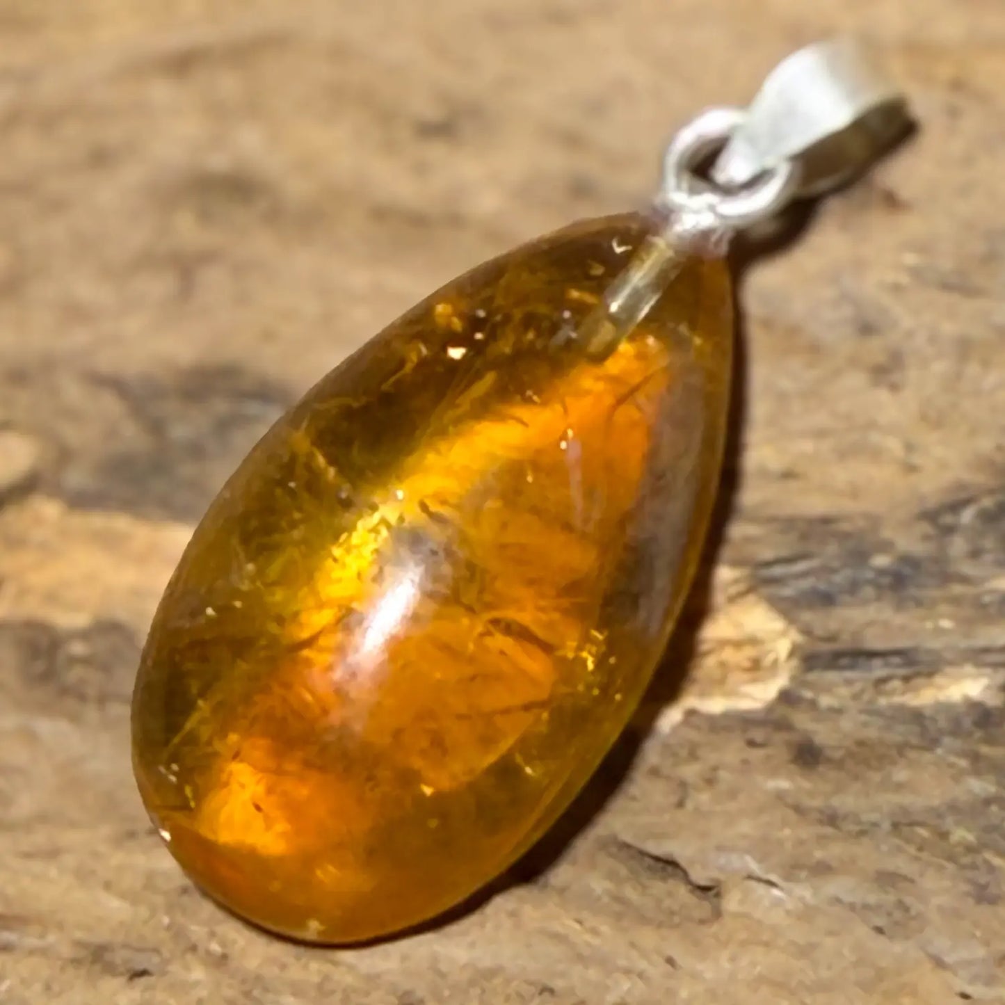 citrin-edelstein-cabochon-schmuck-ketten-anhaenger-heilstein-925er-silber-seelensteinchen-2