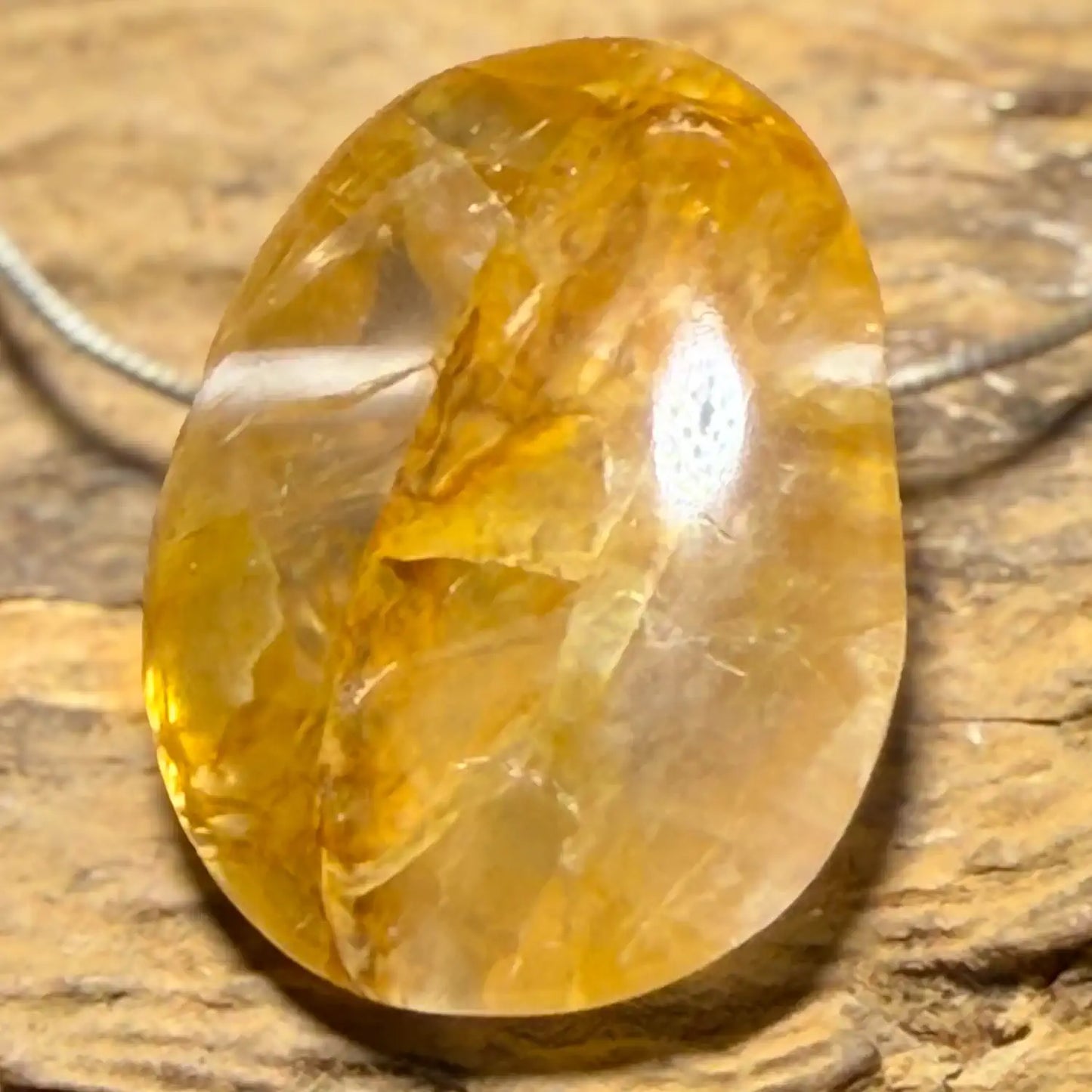haematitquarz-edelstein-schmuck-ketten-anhaenger-heilstein-seelensteinchen-220726