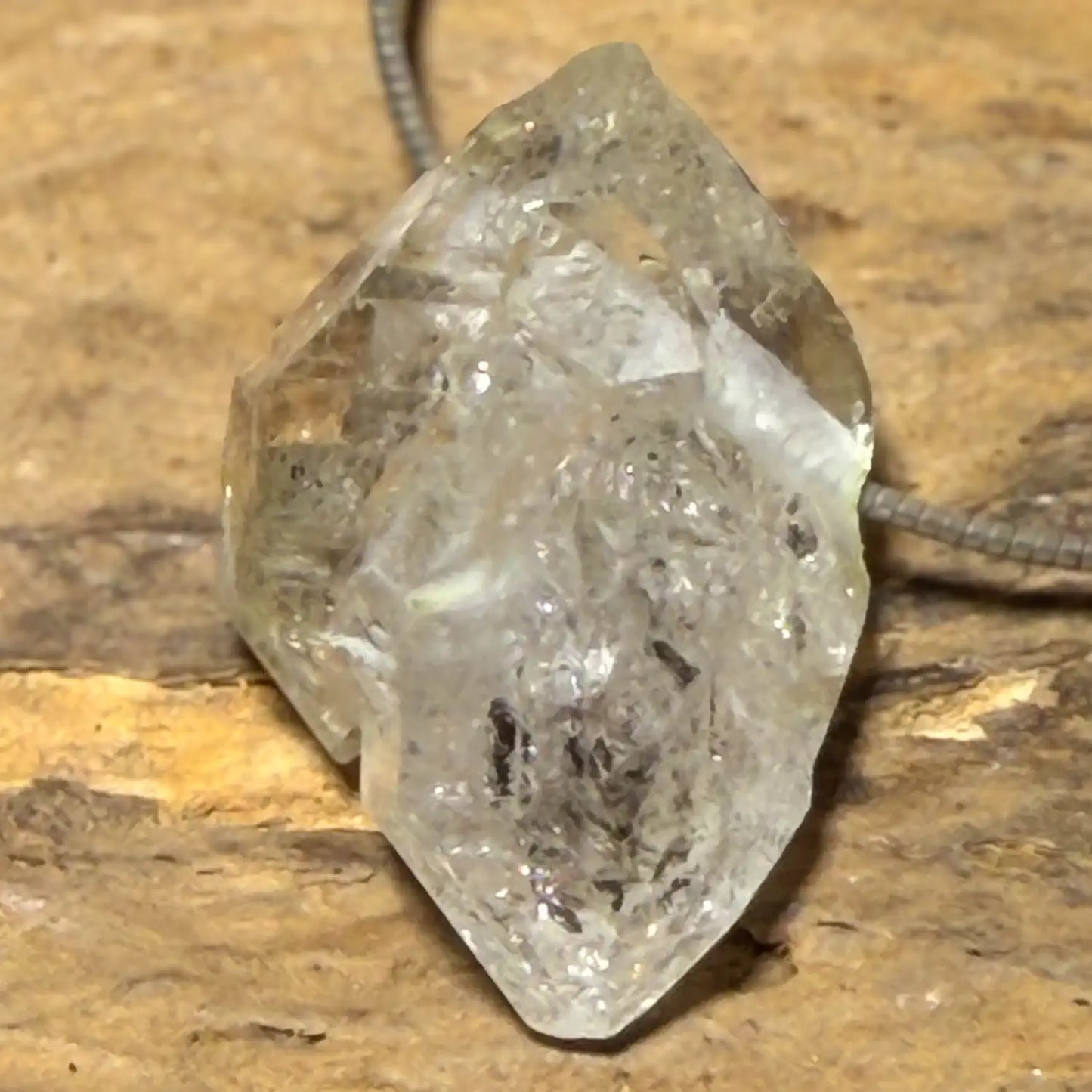 herkimer-diamant-edelstein-schmuck-ketten-anhaenger-trommelstein-heilstein-seelensteinchen-120626-2