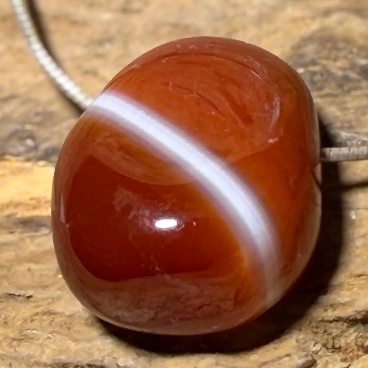 karneoli-edelstein-trommelstein-schmuck-anhaenger-kette-collier-heilstein-200826