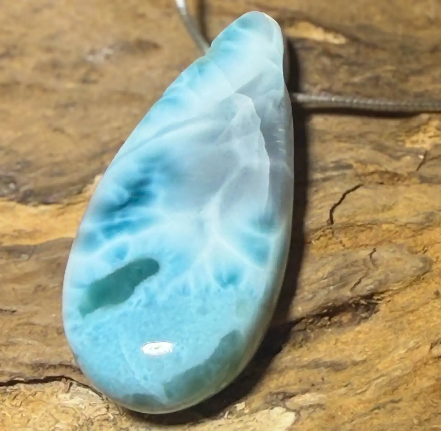 larimar-edelstein-schmuck-ketten-anhaenger-collier-trommelstein-seelensteinchen-130826-3