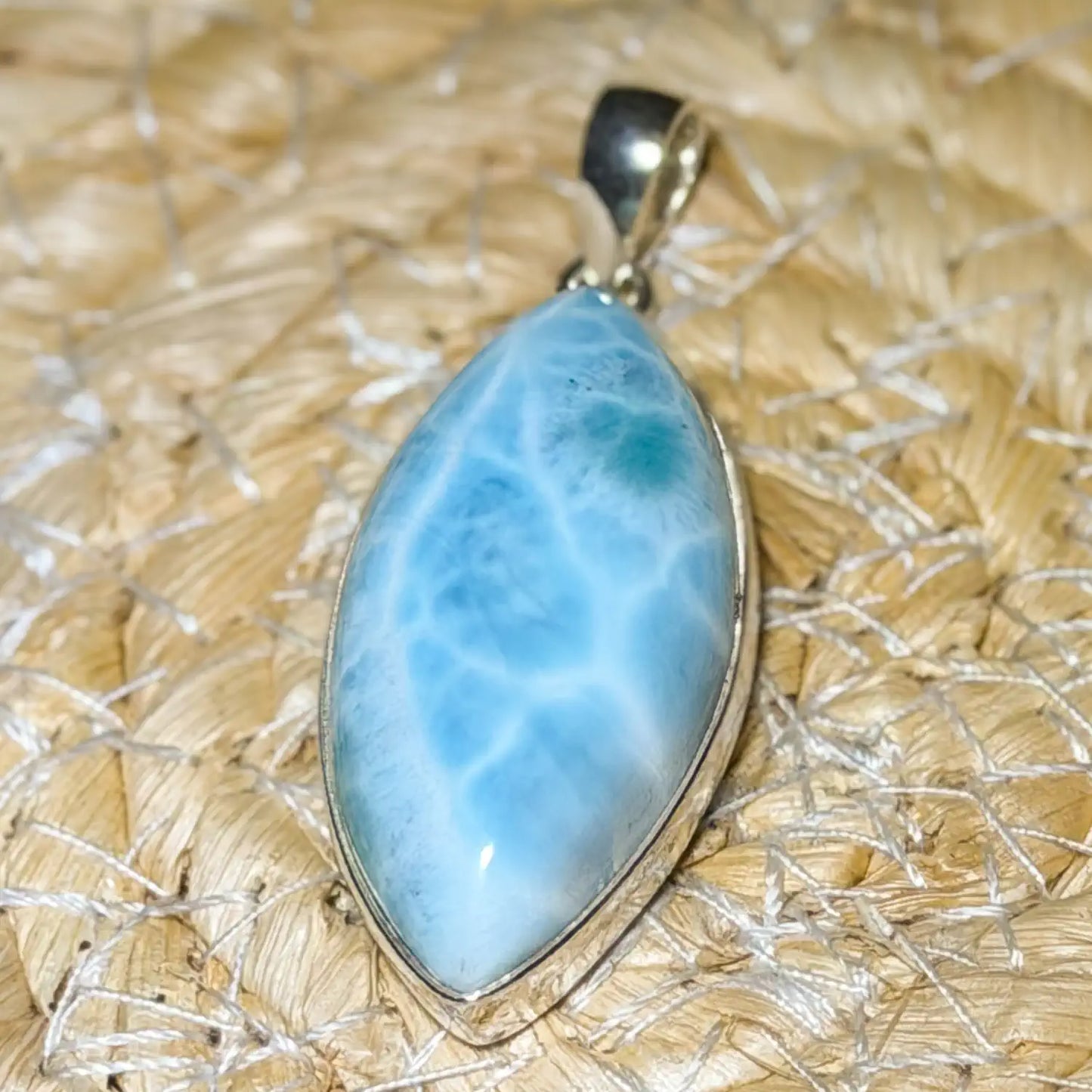 larimar-edelstein-silber-schmuck-ketten-anhaenger-heilstein-seelensteinchen-160506