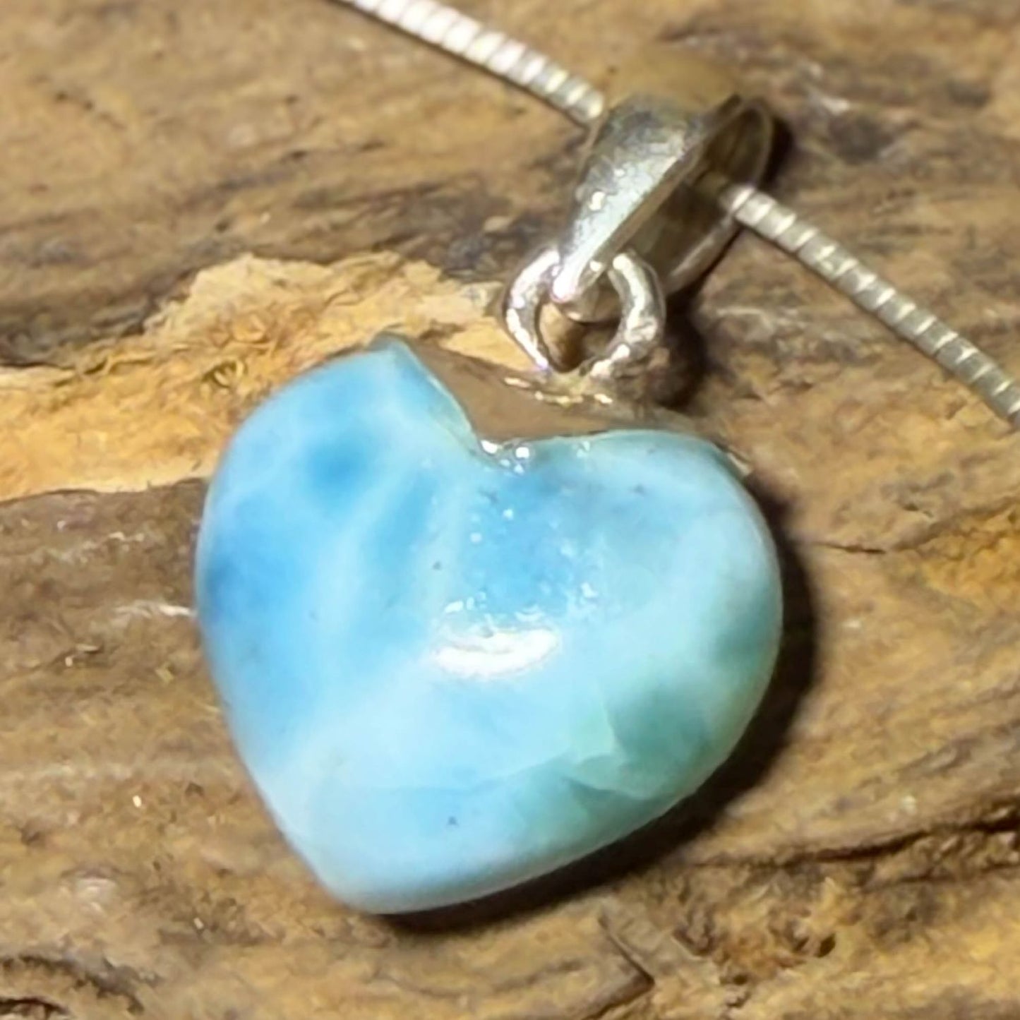 larimar-herz-edelstein-schmuck-ketten-anhaenger-heilstein-geschenk-seelensteinchen-110726-2