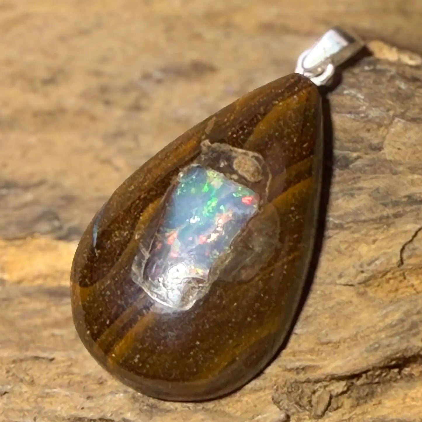 opal-cabochon-silber-schmuck-ketten-anhaenger-edelstein-heilstein-seelensteinchen