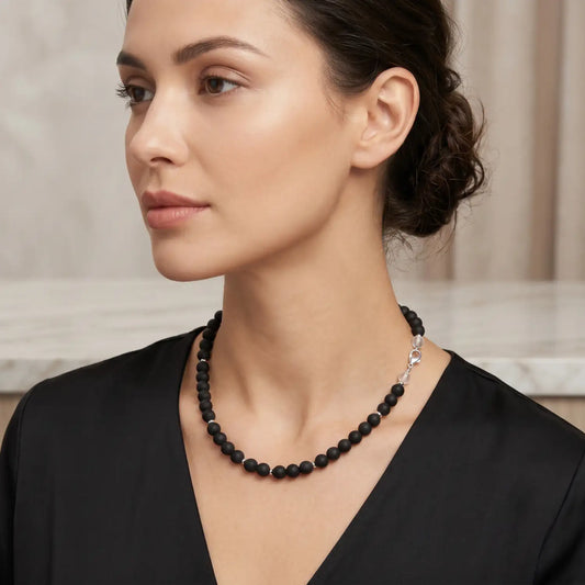 schwarzer-turmalin-schoerl-edelstein-schmuck-silberkette-heilstein-seelensteinchen-160526-2