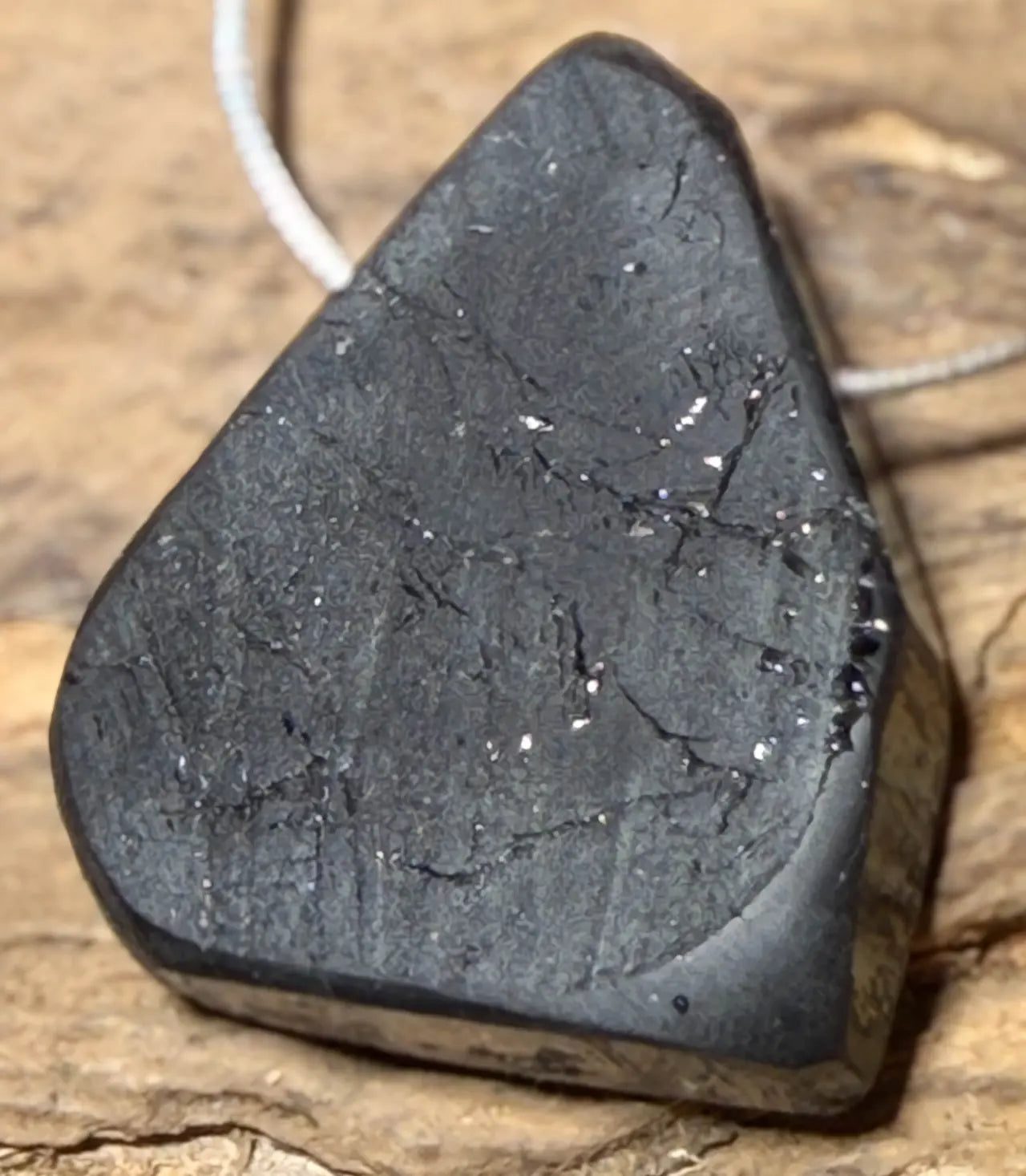 schwarzer Turmalin / Schörl - Querschnitt aus Kristall - Edelstein Schmuck Ketten Anhänger - A Qualität #6012 - seelensteinch