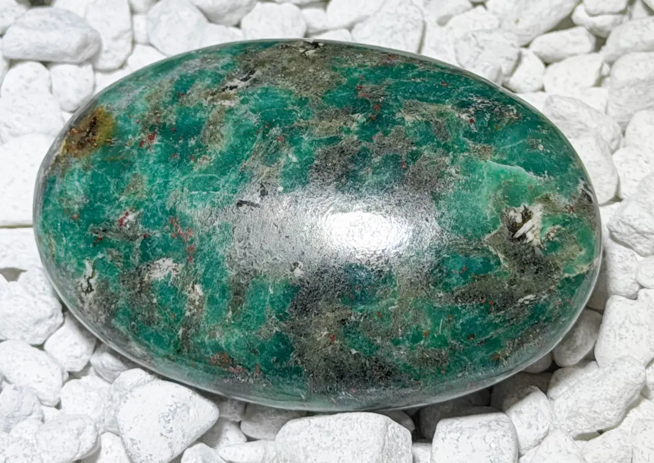 Smaragd Seifenstein / Massagestein - Edelstein - Handschmeichler - Palmstone #5032 - seelensteinchen