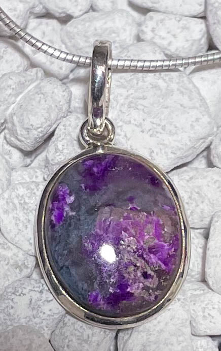 Edelstein Schmuck Ketten Anhänger mit Sugilith - A Qualität - 925er Silber #7041