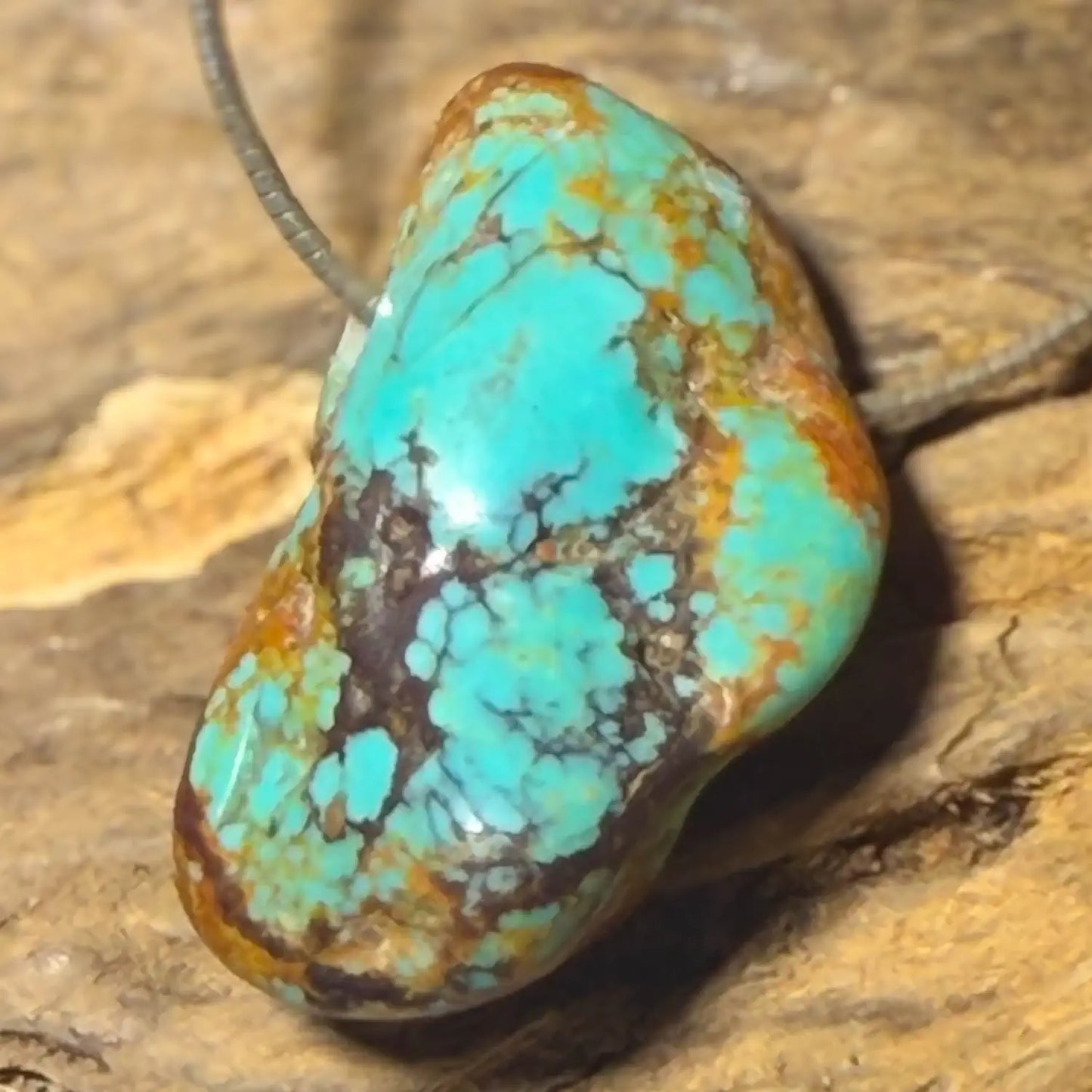 tuerkis-edelstein-trommelstein-schmuck-ketten-anhaenger-heilstein-010726-2