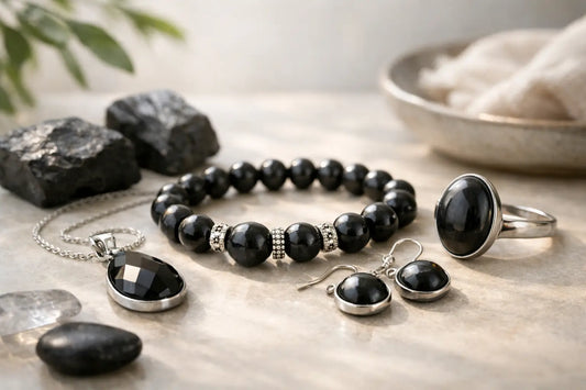 Guide zu Schungit Schmuck: Auswahl und Pflege