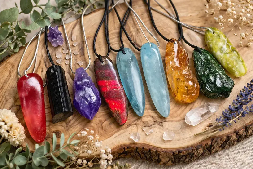 edelsteine-trommelstein-anhaenger-schmuck-heilstein-seelensteinchen