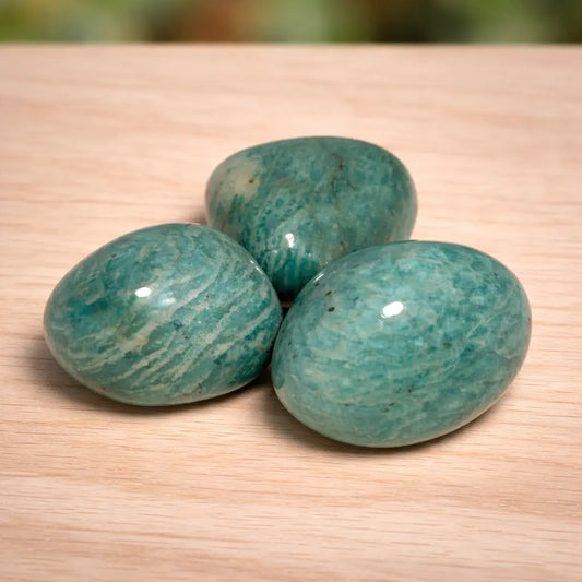 amazonit-edelstein-trommelstein-handschmeichler-entspannung-massage-chakra-seelensteinchen