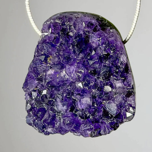 amethyst-edelstein-schmuck-ketten-anhaenger-heilstein-071026-2