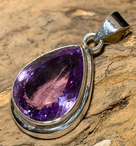 Edelstein Schmuck Ketten Anhänger mit Amethyst facettiert A Qualität - 925er Silber #2402