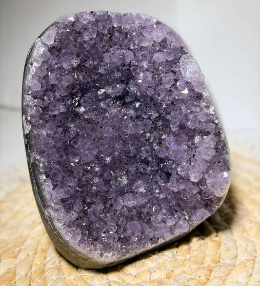 amethystdruse-edelstein-mineralien-entladen-heilstein-241026-7