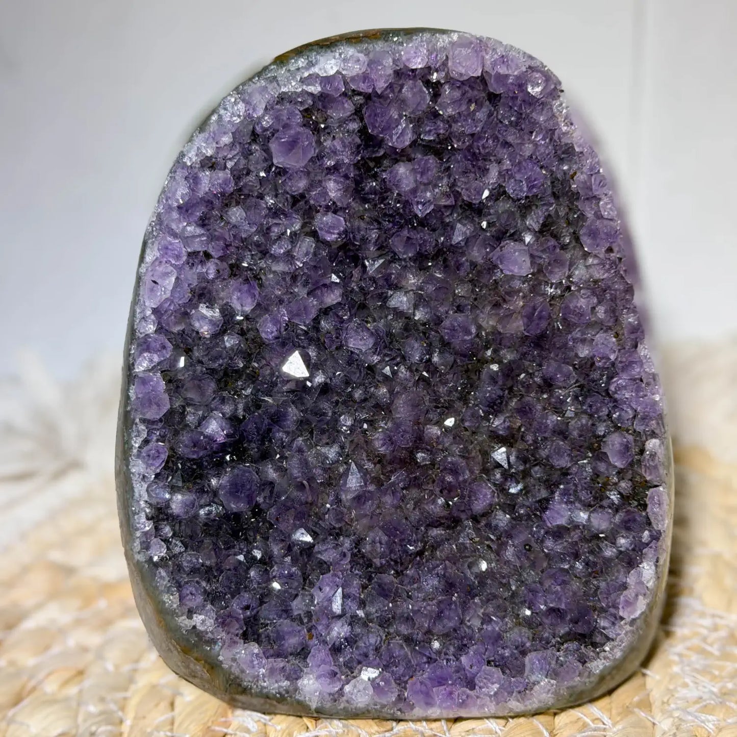 amethystdruse-edelstein-mineralien-uruguay-lila-seelensteinchen-250896-5