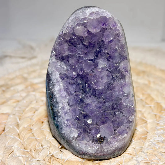 amethystdruse-edelstein-uruguay-lila-mineralien-seelensteinchen-220526-4