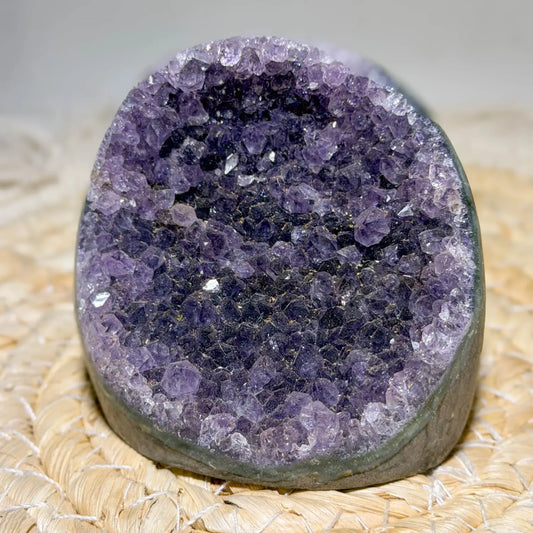 amethystdruse-edelstein-uruguay-lila-mineralien-seelensteinchen-220526-6