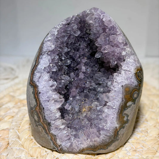amethystdruse-edelstein-uruguay-lila-mineralien-seelensteinchen-220526-7