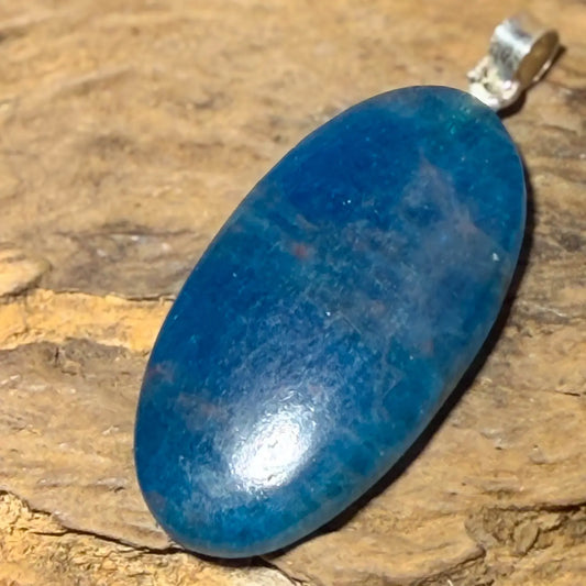 apatit-cabochon-silber-schmuck-ketten-anhaenger-edelstein-heilstein-seelensteinchen