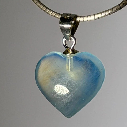 aquamarini-edelstein-trommelstein-schmuck-anhaenger-kette-collier-heilstein-200826