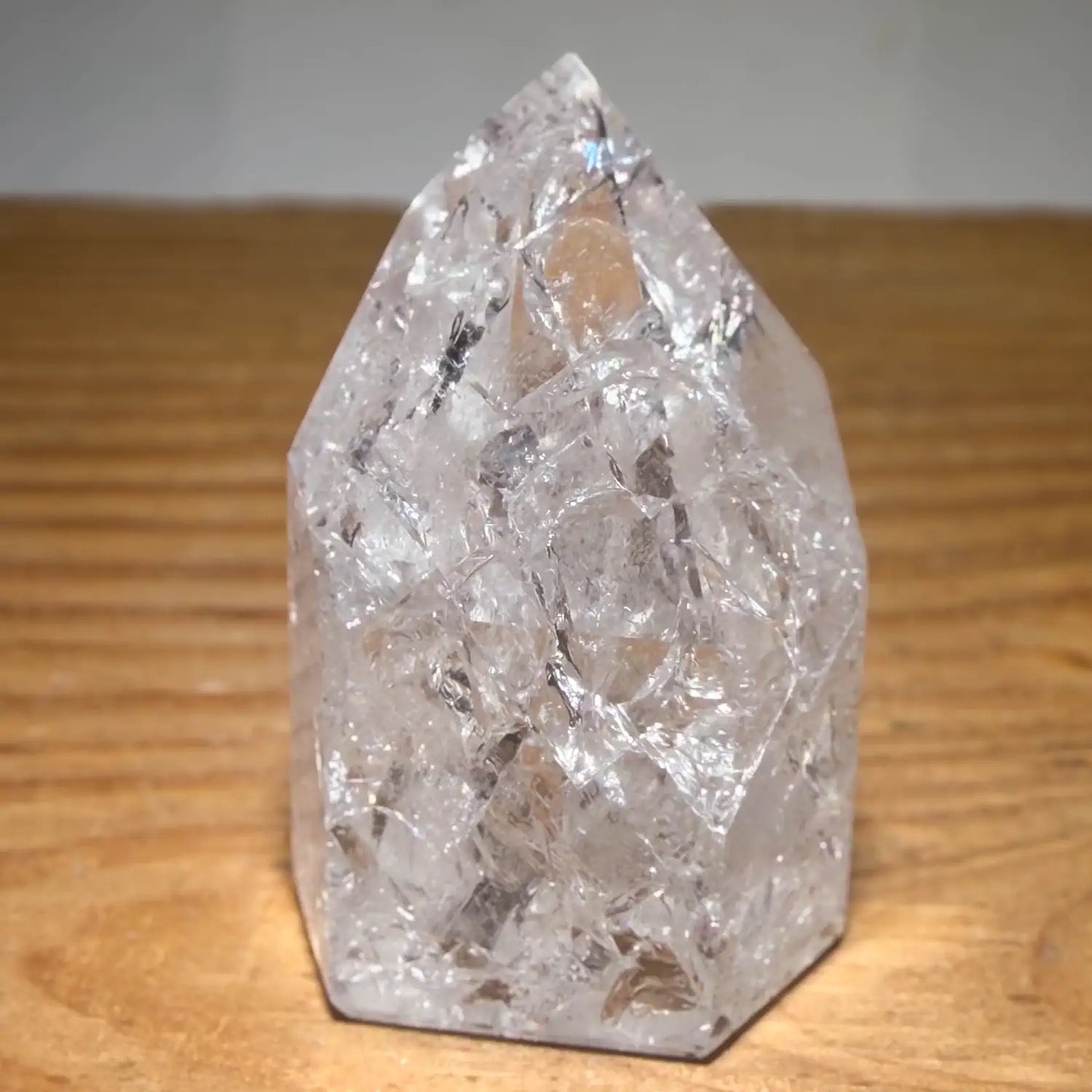 bergkristall-edelstein-mineralien-spitze-brasilien-seelensteinchen-260626-5