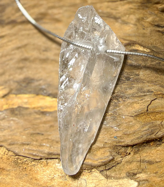bergkristall-edelstein-schmuck-ketten-anhaenger-trommelstein-heilstein-270926