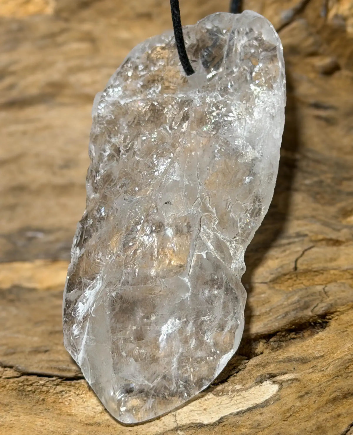 bergkristalli-edelstein-trommelstein-schmuck-anhaenger-kette-collier-heilstein-200826