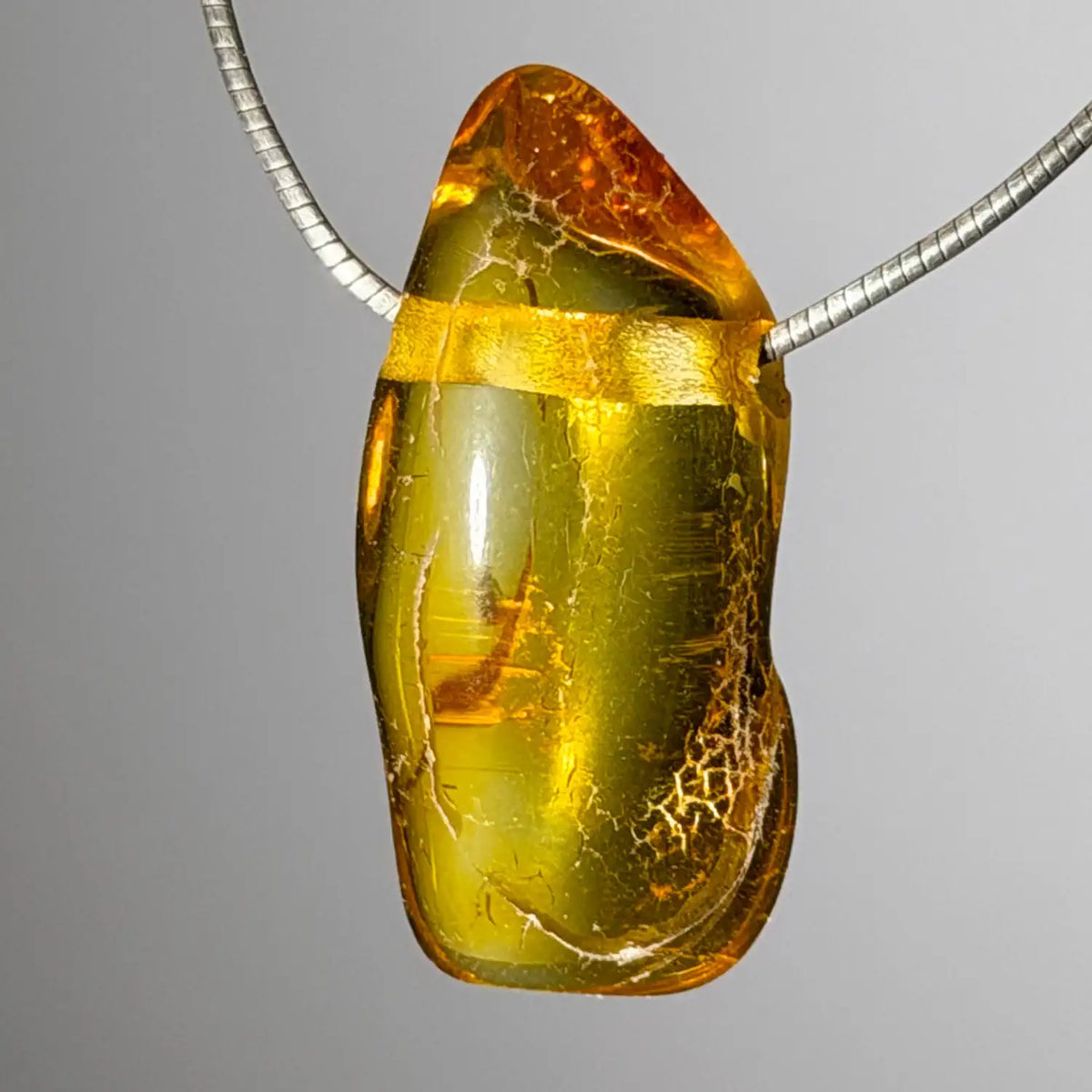 bernstein-edelstein-schmuck-ketten-anhaenger-heilstein-241026-3