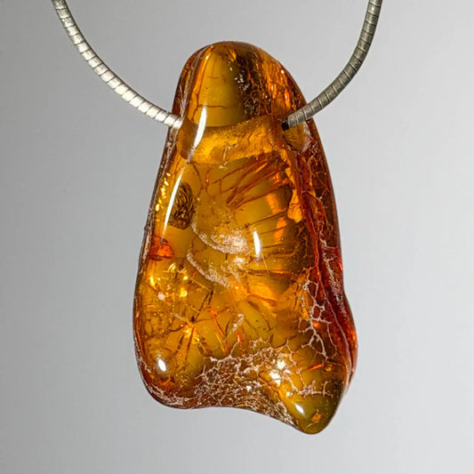 bernstein-edelstein-schmuck-ketten-anhaenger-heilstein-241026