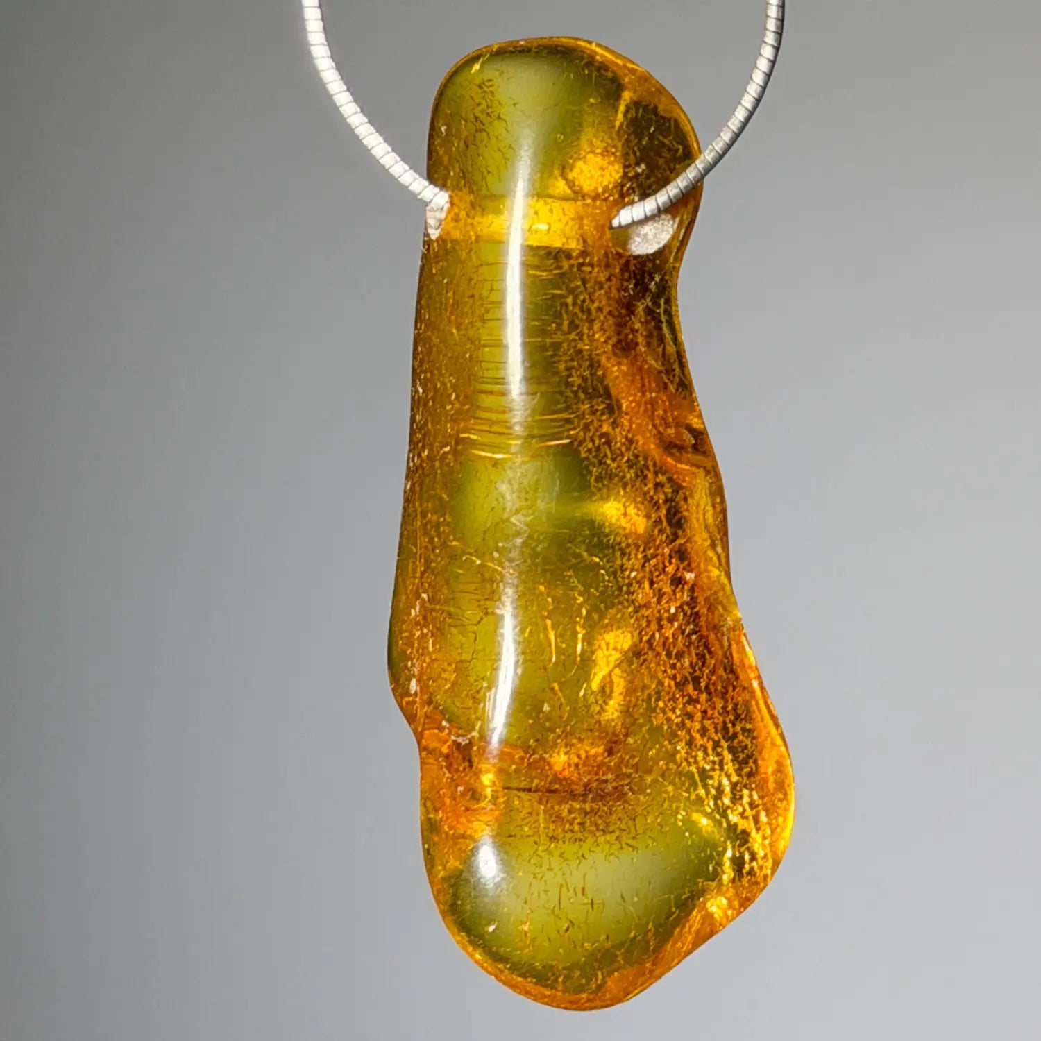 bernstein-edelstein-schmuck-ketten-anhaenger-heilstein-trommelstein
