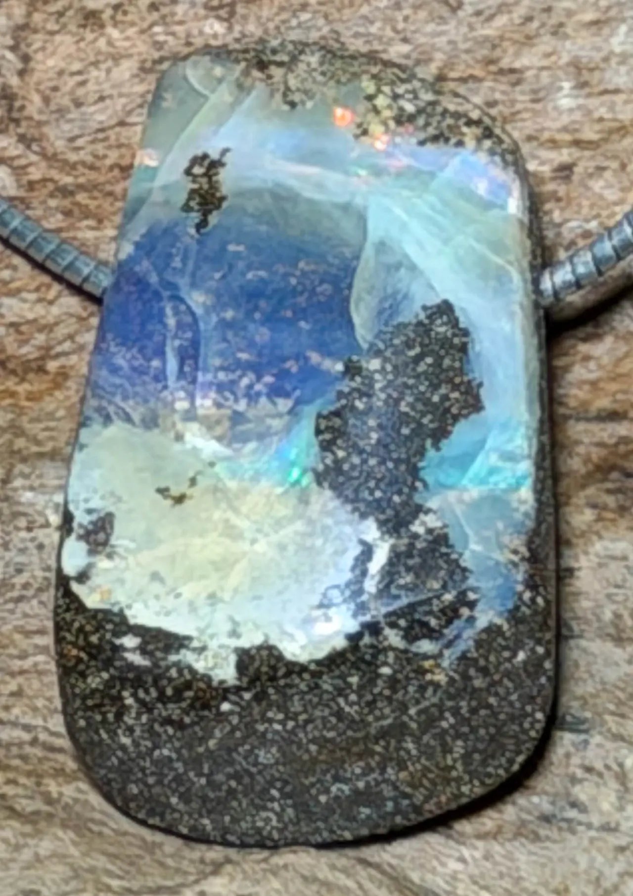 Australischer Boulder Opal Trommelstein Schmuck Ketten Anhänger - Edelstein A Qualität #6948