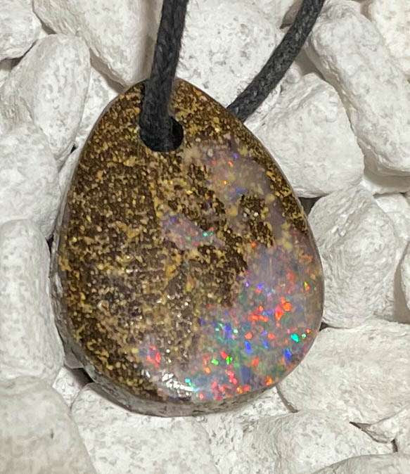 Australischer Boulder Opal Trommelstein Schmuck Ketten Anhänger - Edelstein A Qualität #6944
