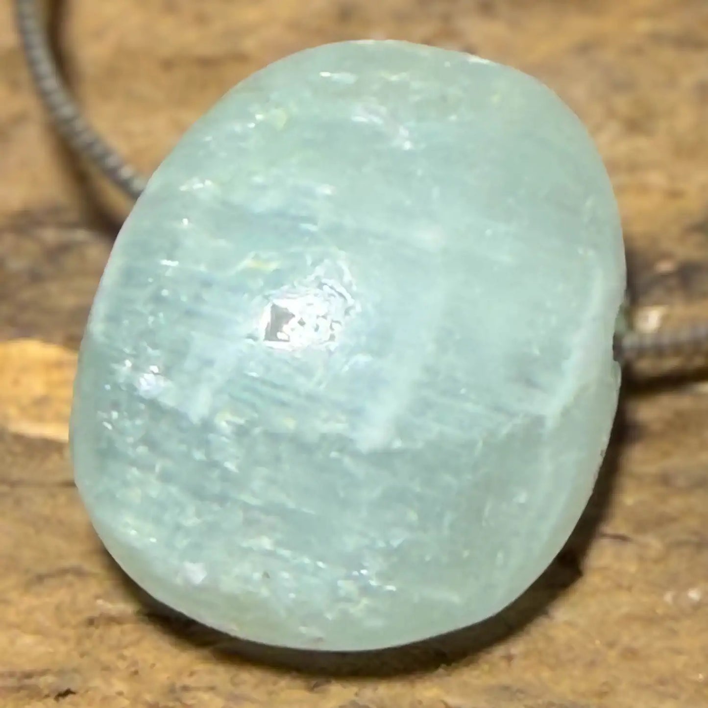 calcit-edelstein-schmuck-ketten-anhaenger-trommelstein-heilstein-seelensteinchen-120626