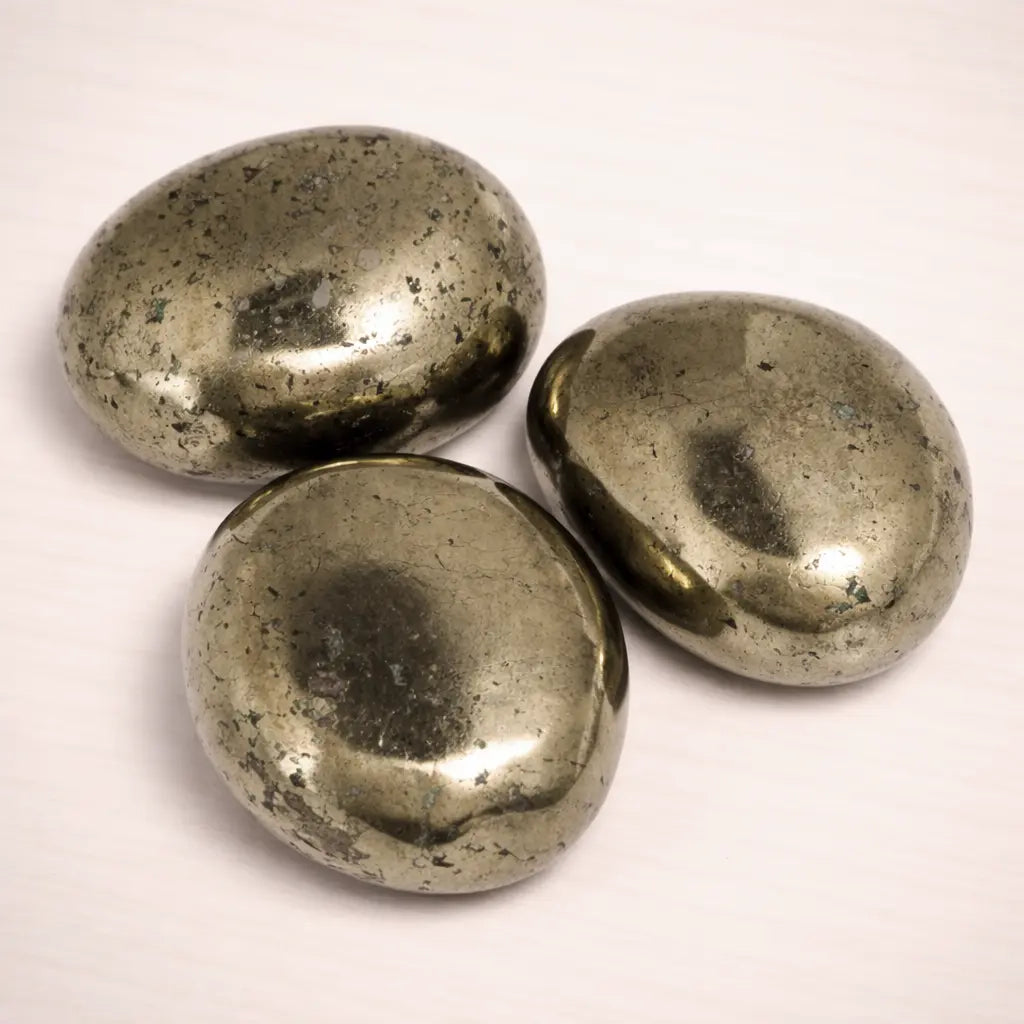 chalkopyrit-edelstein-trommelstein-handschmeichler-entspannung-massage-chakra-seelensteinchen