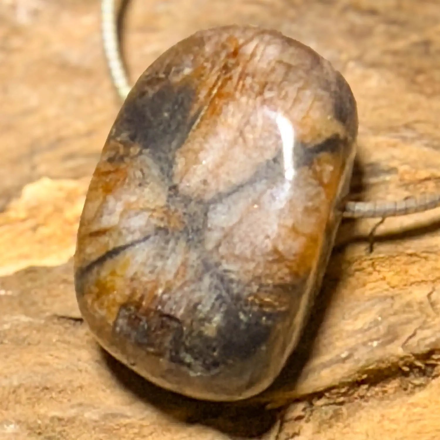 chiastolith-kreuzstein-edelstein-schmuck-ketten-anhaenger-trommelstein-heilstein-seelensteinchen-220526