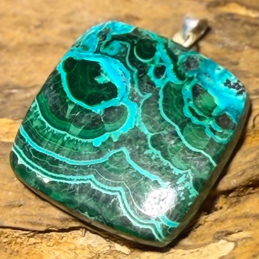 chrysokoll-malachit-edelstein-trommelstein-schmuck-ketten-anhaenger-heilstein-cabochon-925er-silber-180626-2