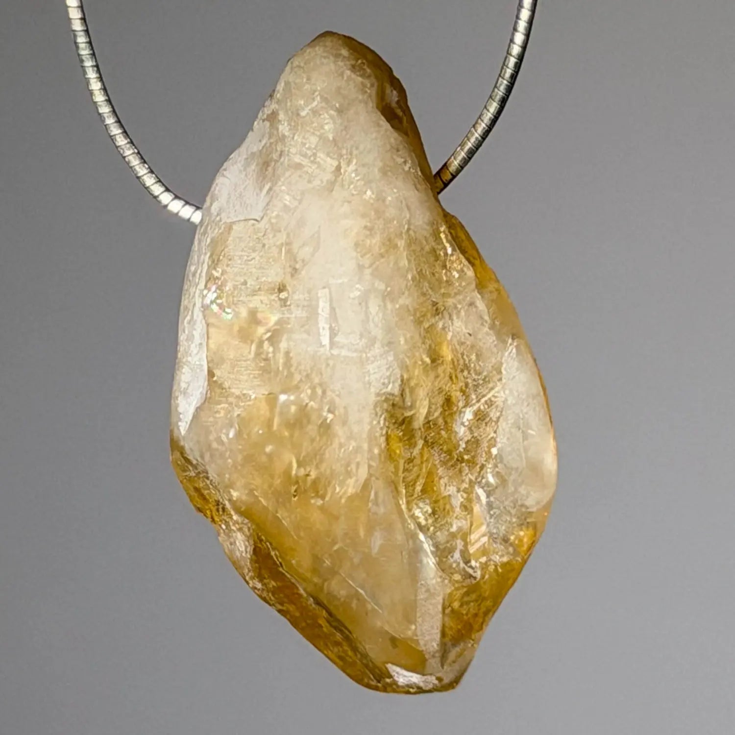 citrin-edelstein-schmuck-ketten-anhaenger-heilstein-trommelstein
