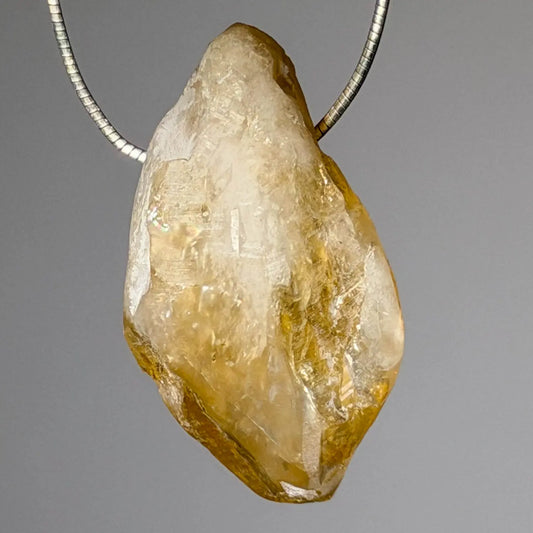 citrin-edelstein-schmuck-ketten-anhaenger-heilstein-trommelstein