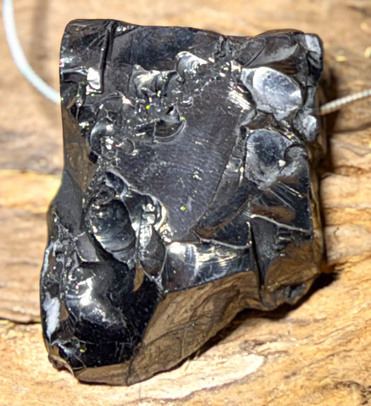 edelschungit-edelstein-schmuck-ketten-anhaenger-trommelstein-heilstein-190926