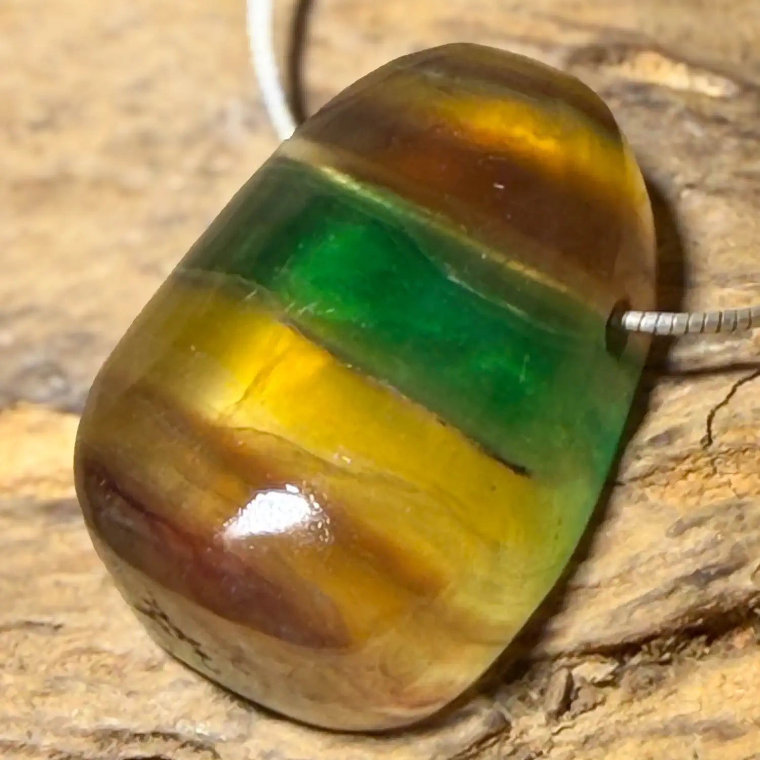 fluorit-edelstein-schmuck-ketten-anhaenger-trommelstein-heilstein-seelensteinchen-280526-2