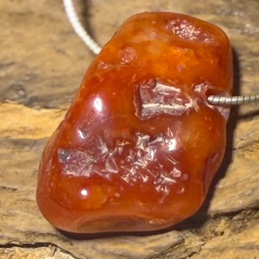 karneol-edelstein-schmuck-ketten-anhaenger-collier-trommelstein-seelensteinchen-130826-2