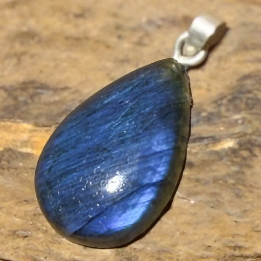 labradorit-edelstein-cabochon-schmuck-ketten-anhaenger-heilstein-925er-silber-seelensteinchen-5