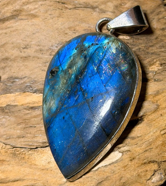labrdorit-edelstein-925er-silber-schmuck-anhaenger-kette-collier-heilstein-160826