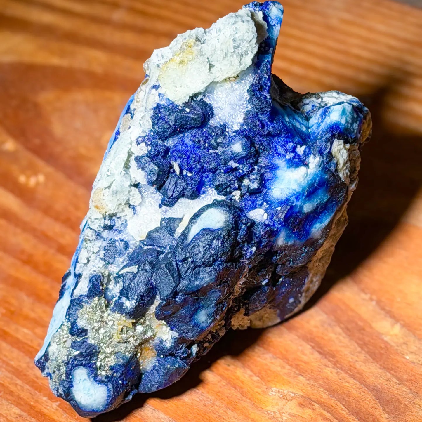 lapilazuli-edelstein-mineralien-stufe-seelensteinchen