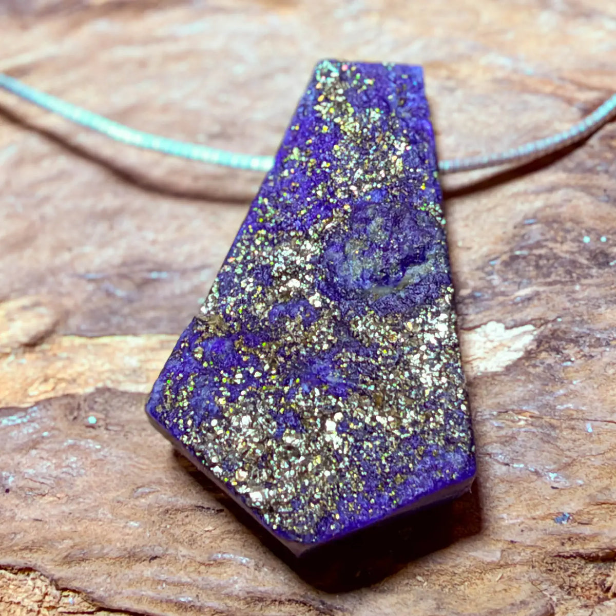 lapislazuli-edelstein-schmuck-ketten-anhaenger-heilstein-061026