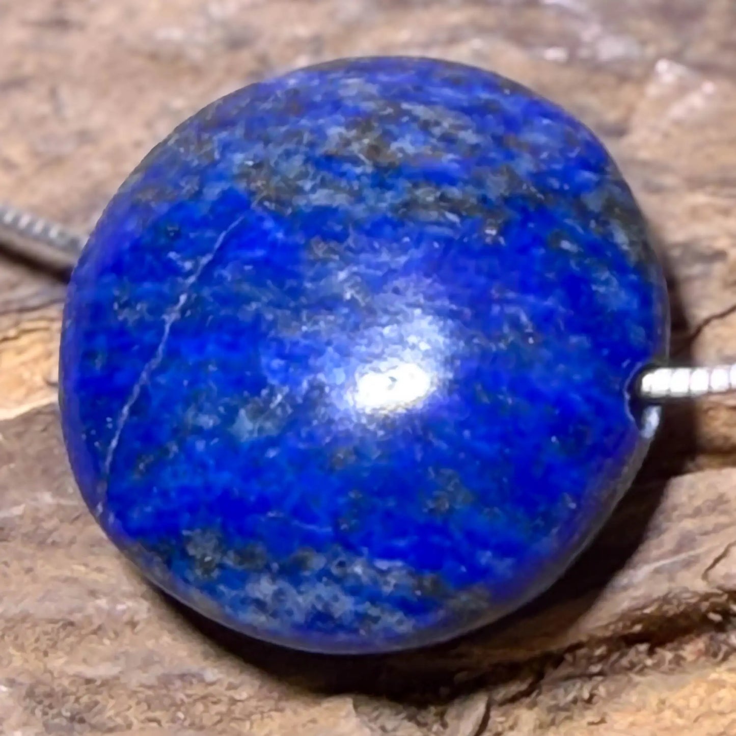 lapislazuli-edelstein-schmuck-ketten-anhaenger-trommelstein-seelensteinchen-060426-2